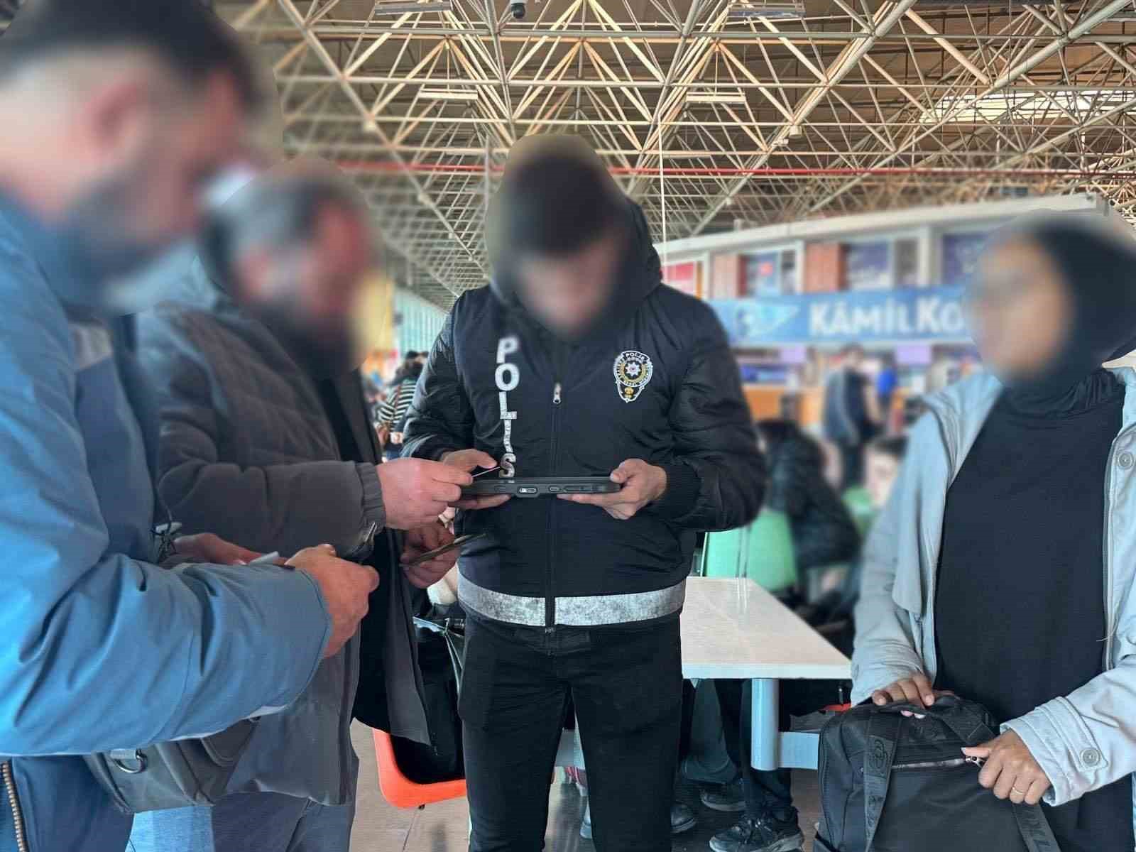 bursada huzur operasyonunda 4 bin 207 kisi sorgulandi 1