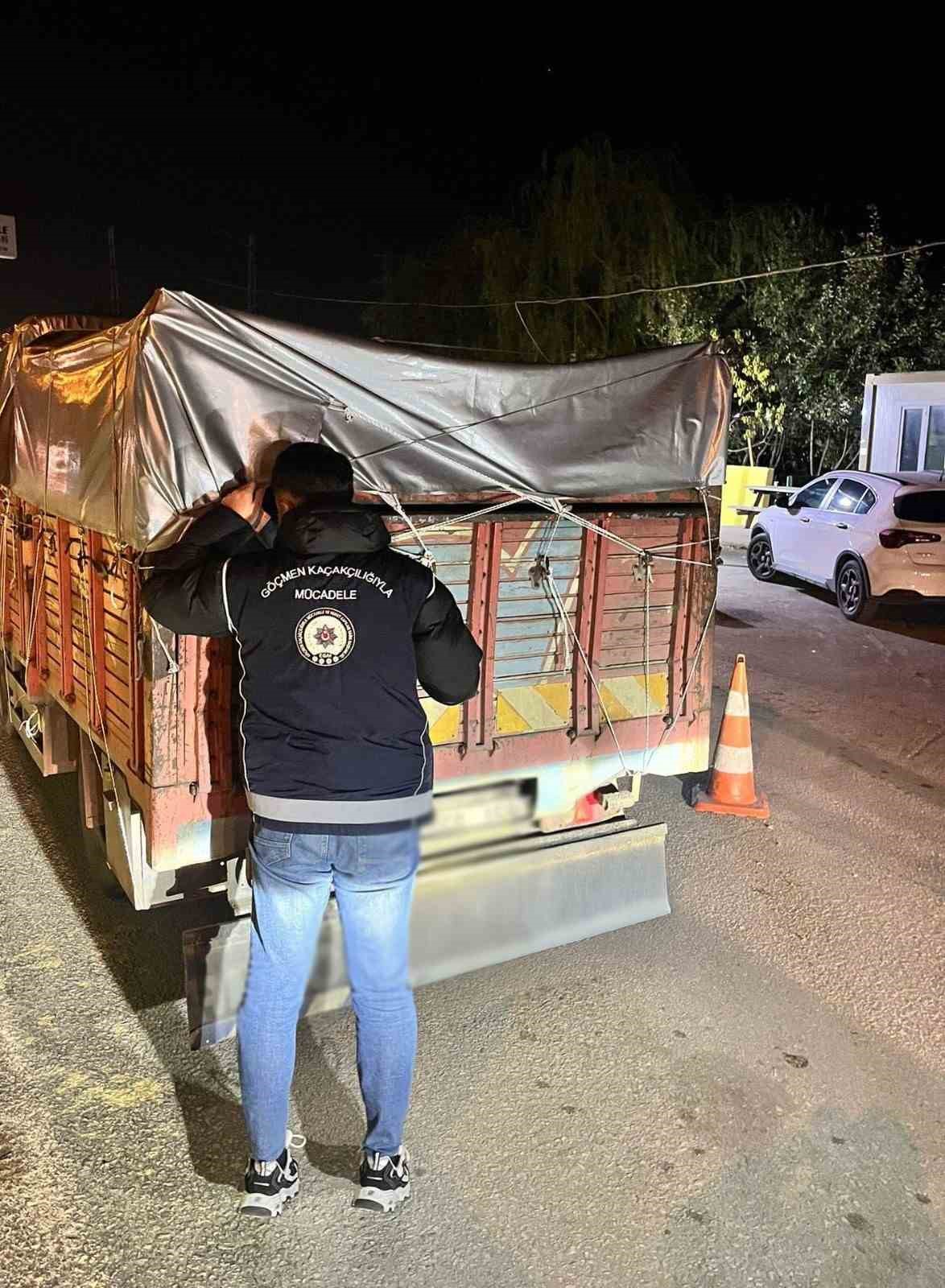 bursada huzur operasyonunda 4 bin 207 kisi sorgulandi 6 sic44Hp8
