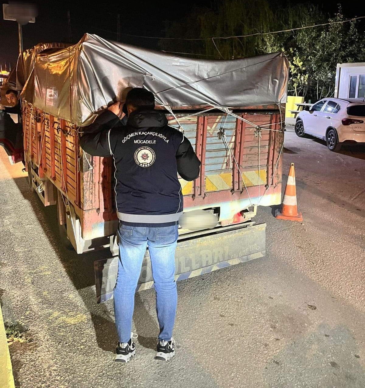 bursada huzur uygulamasi 4 bin 129 kisi sorgulandi 394 bin lira ceza kesildi 3 StdBW1s4