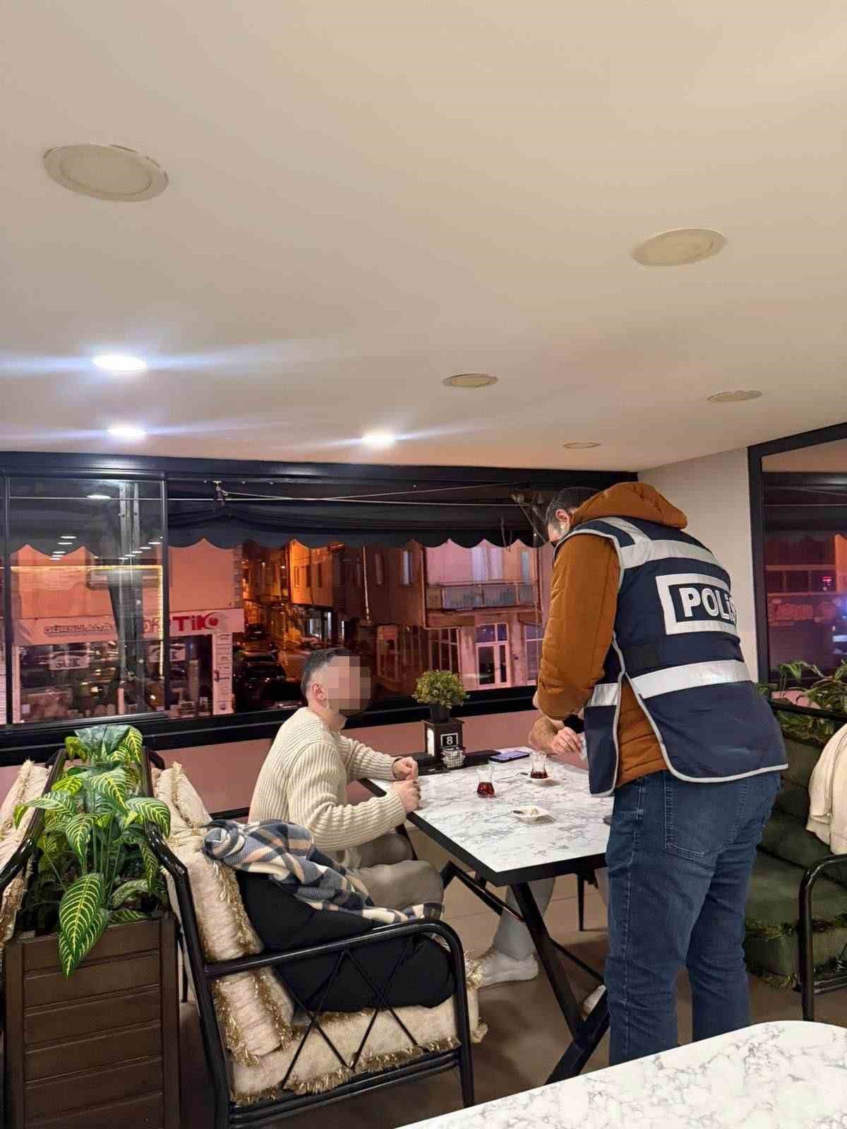 bursada huzur uygulamasi silah ve muhimmat ele gecirildi 2 V1aRKlAX