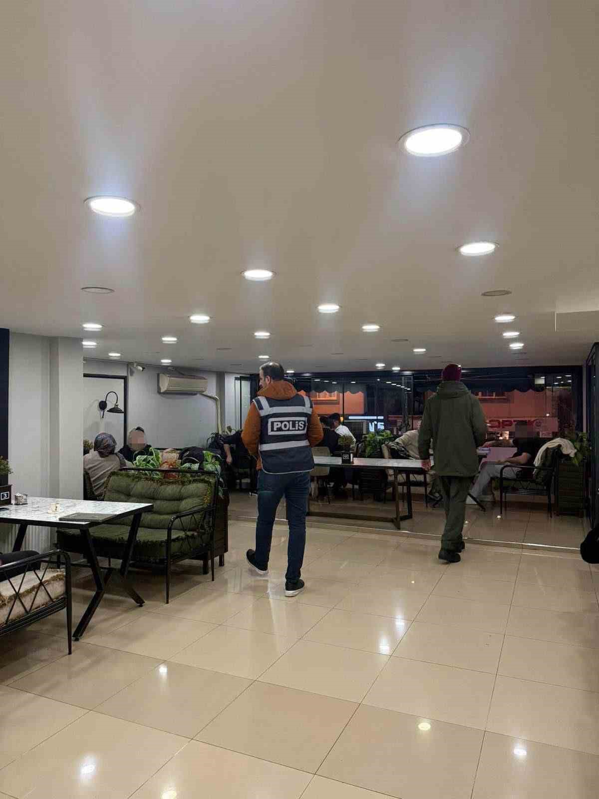 bursada huzur uygulamasi silah ve muhimmat ele gecirildi 3 bXZqpYhE