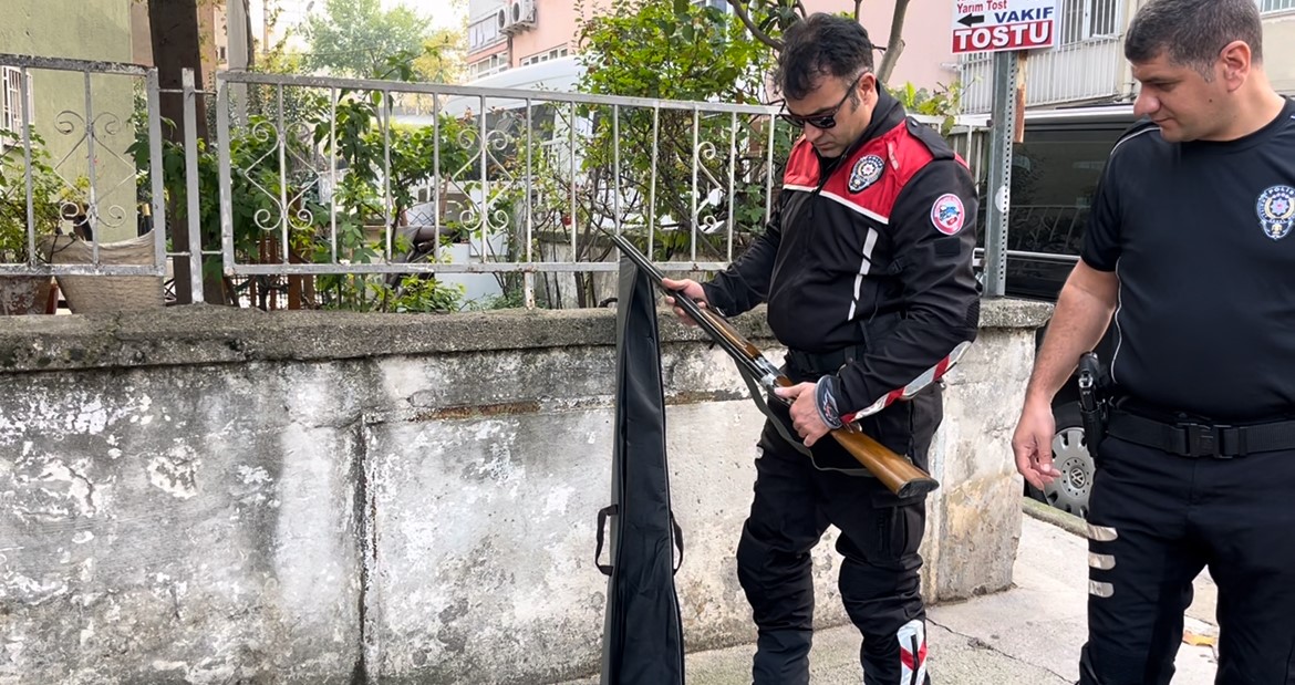 bursada huzur uygulamasinda bir supheliden av tufegi cikti 2 A2pnQ6tr