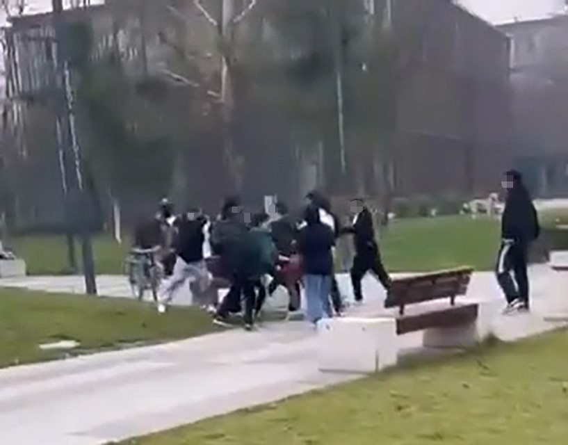 Bursa’da iki grup arasındaki kavga kamerada 5 bursada iki grup arasindaki kavga kamerada 1 7ZtnTLH3