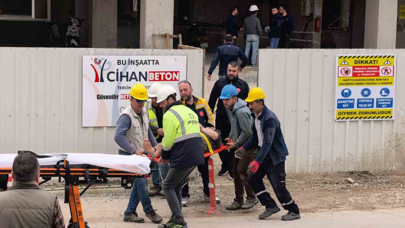 bursada insaatin 2 katindan dusen isci yaralandi 3 XsgI2fXu
