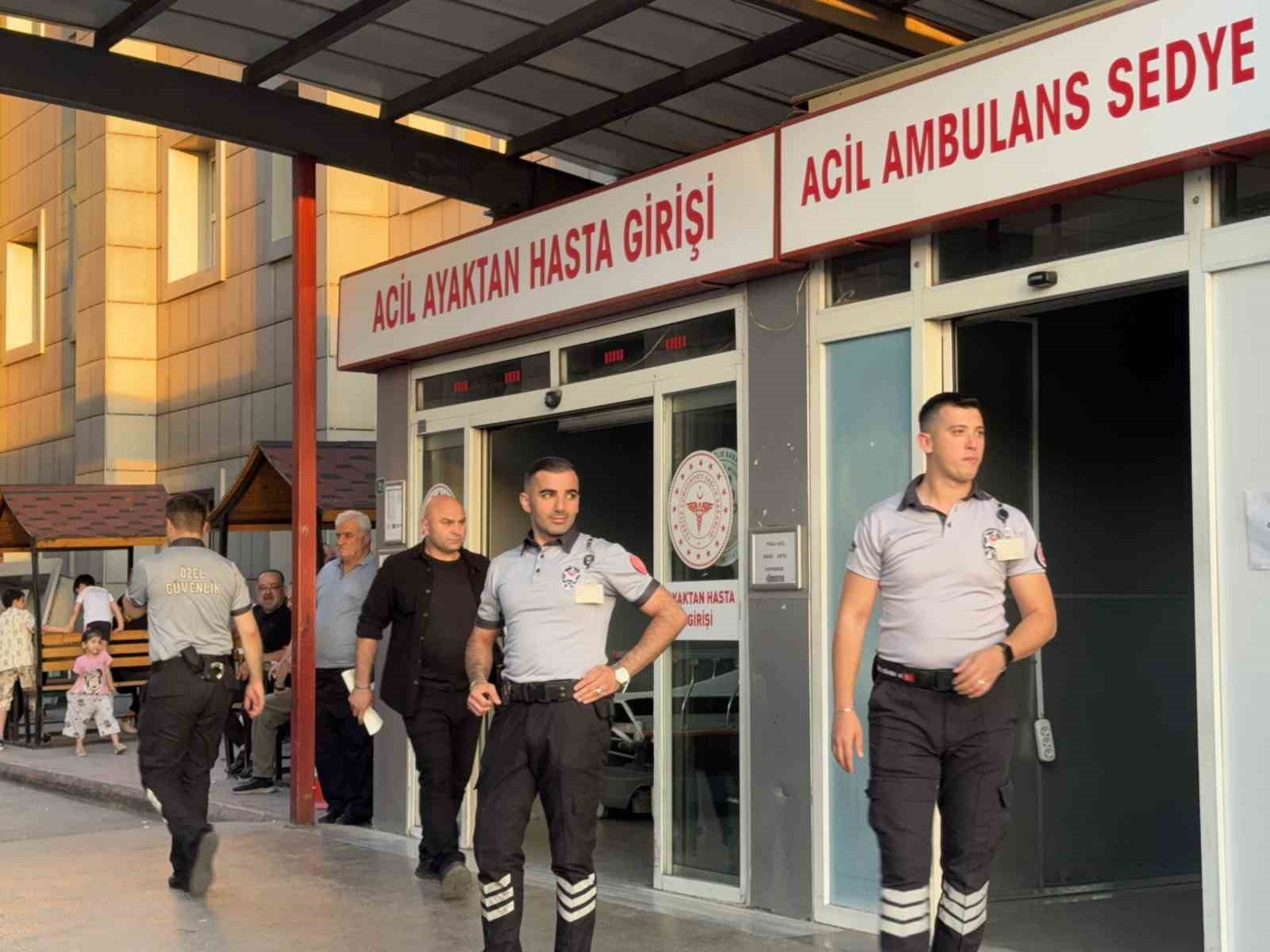 Bursa’da iş yerine gelen şüpheli, tartıştığı kişiyi ayağından vurdu 4 bursada is yerine gelen supheli tartistigi kisiyi ayagindan vurdu 0 K1gbBWDJ