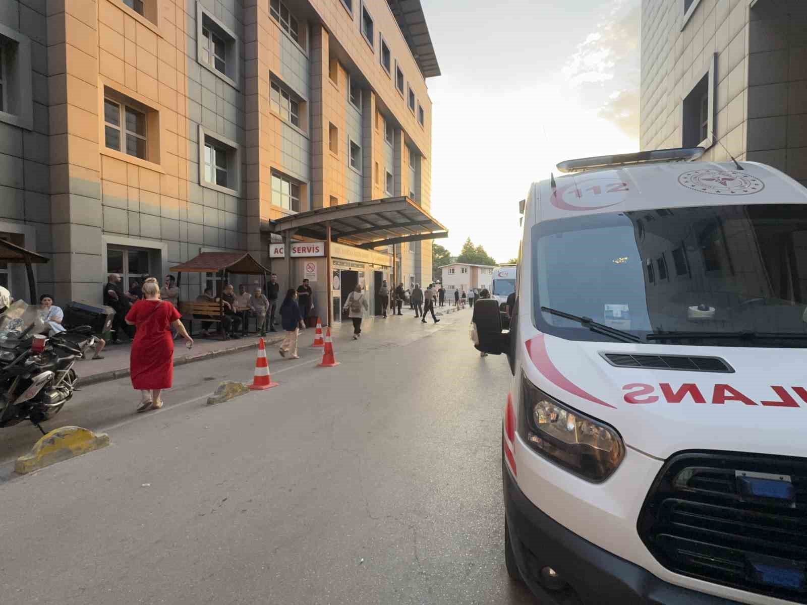 Bursa’da iş yerine gelen şüpheli, tartıştığı kişiyi ayağından vurdu 5 bursada is yerine gelen supheli tartistigi kisiyi ayagindan vurdu 1 3DiSfLdD
