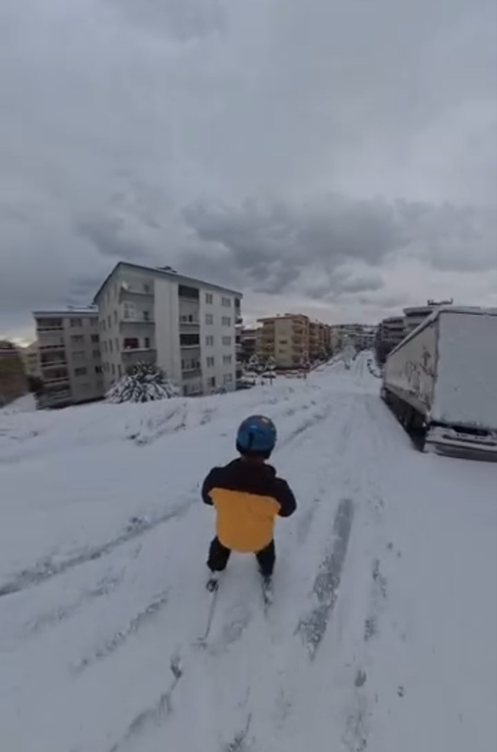 bursada ise kayakla gitti 4 bXOaGRYr