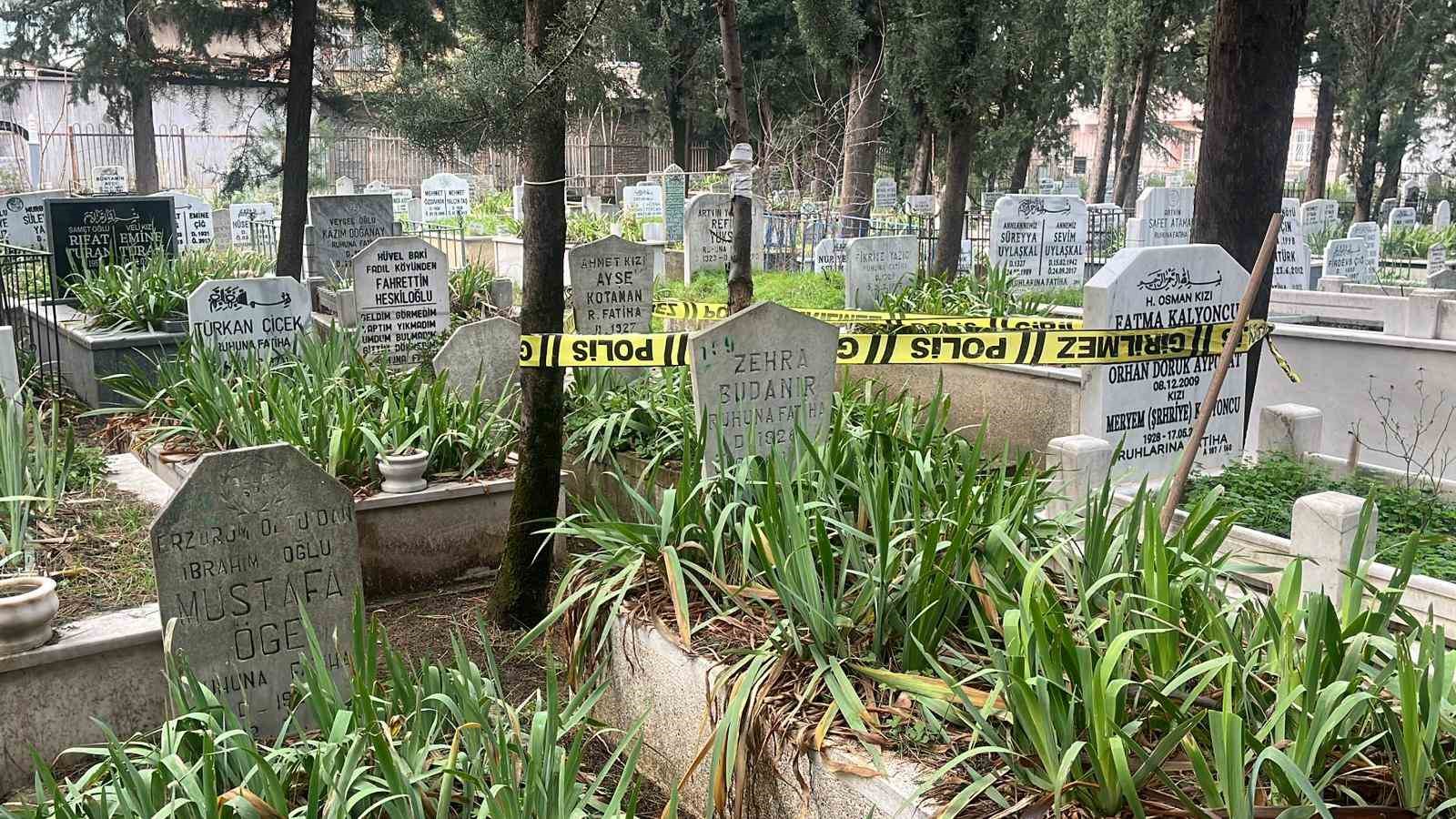 Bursa’da izinsiz defnedilen bebek savcılığı harekete geçirdi 6 bursada izinsiz defnedilen bebek savciligi harekete gecirdi 2 mbeb2q7f