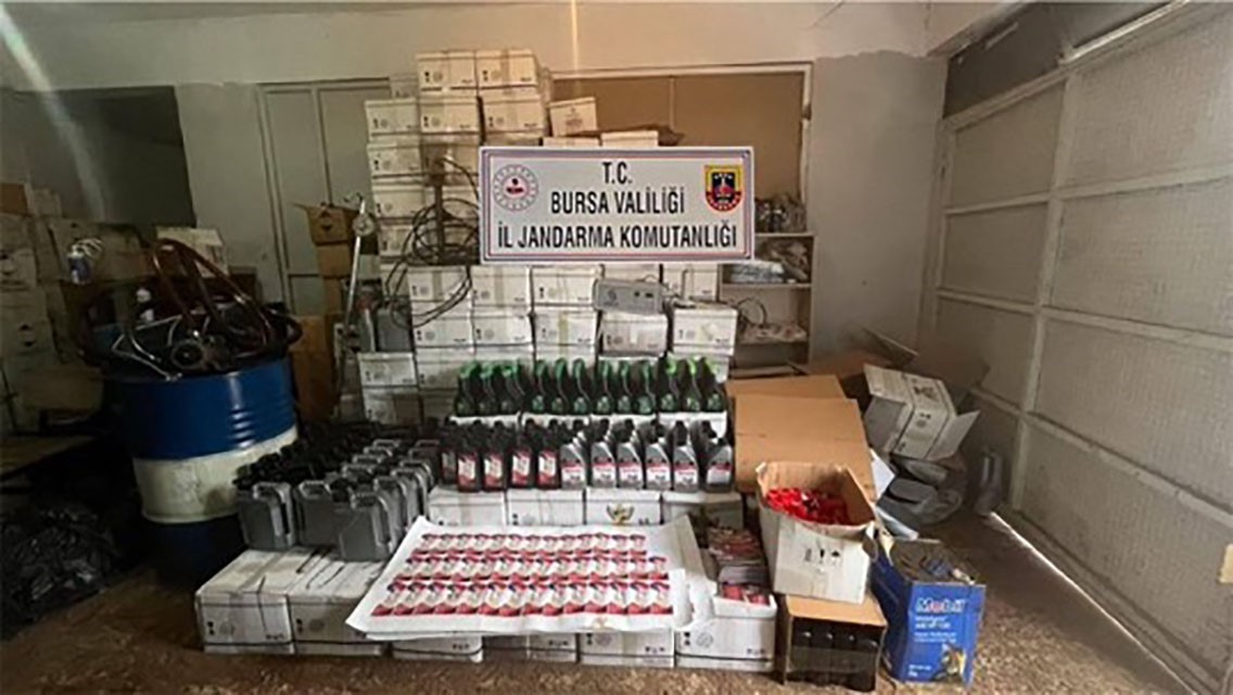 bursada kacak akaryakit operasyonu 5 gozalti 2 OshYMe52