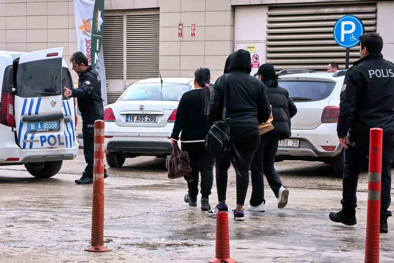 bursada kacak masor operasyonu 3 kisi yakalandi isletmeye 445 bin tl ceza 1 gXdjJjWS
