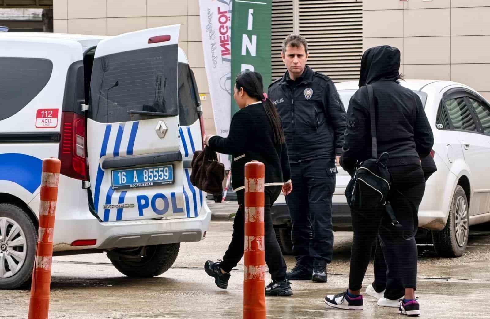bursada kacak masor operasyonu 3 kisi yakalandi isletmeye 445 bin tl ceza 2 ml6zmyEc