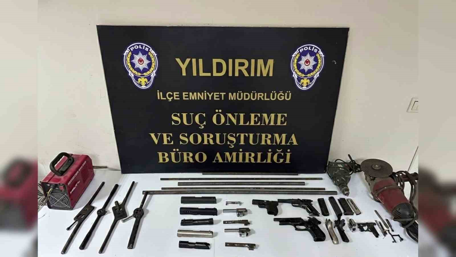 bursada kacak silah atolyesine yildirim operasyonu cok sayida silah ele gecirildi 2 Ii1422iJ