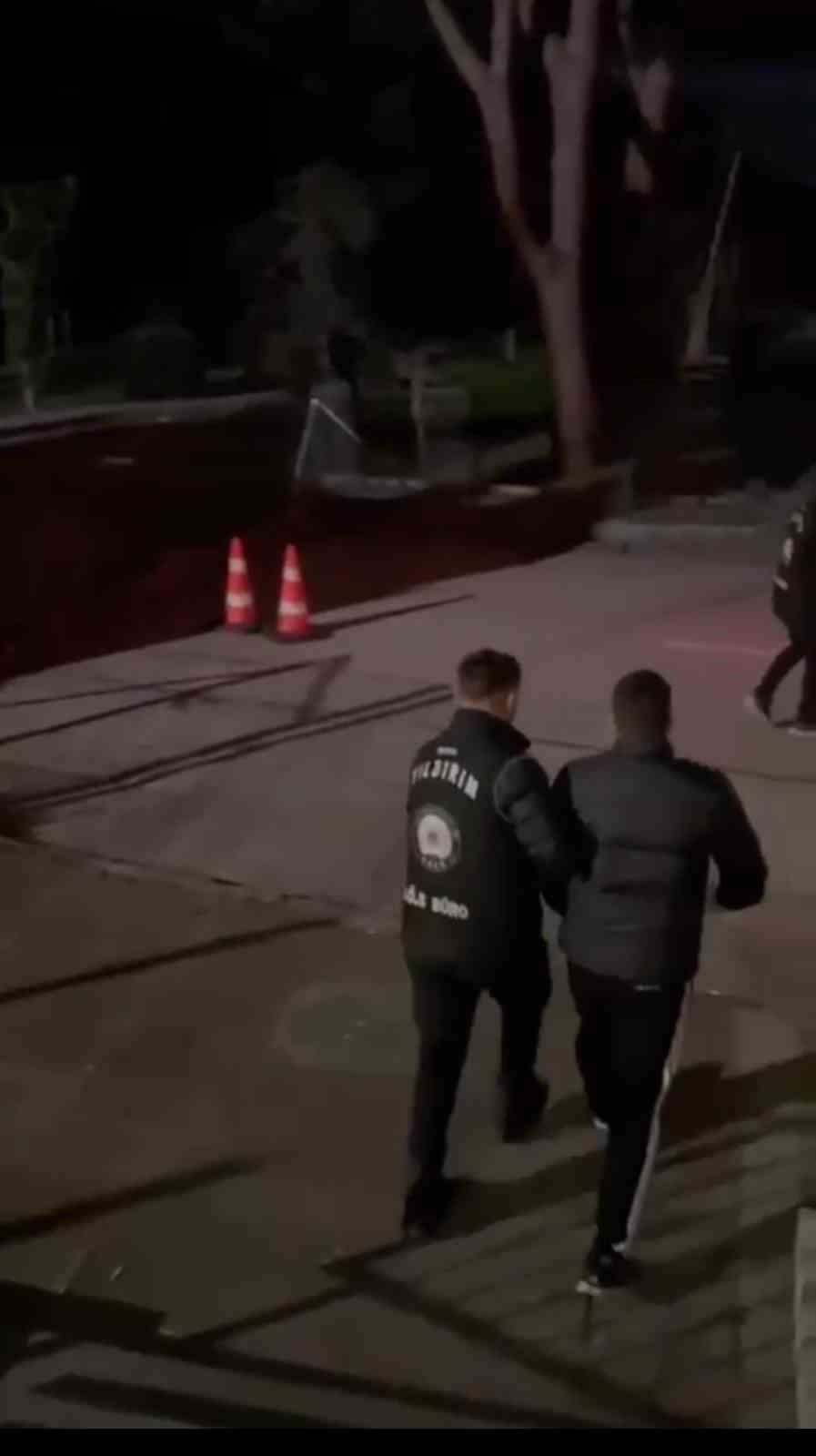 bursada kacak tutun operasyonu 460 kilo tutun yakalandi 1 UgdXwfQE