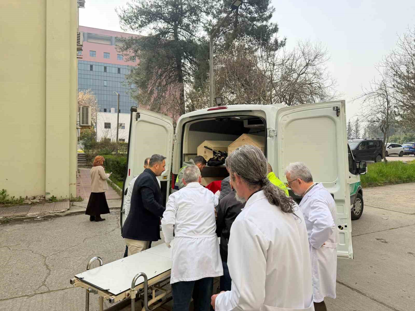 bursada kadavraya vefa toreni 6 yil tip egitimine katki sagladi ailesine teslim edildi 3 HCy6ecsN