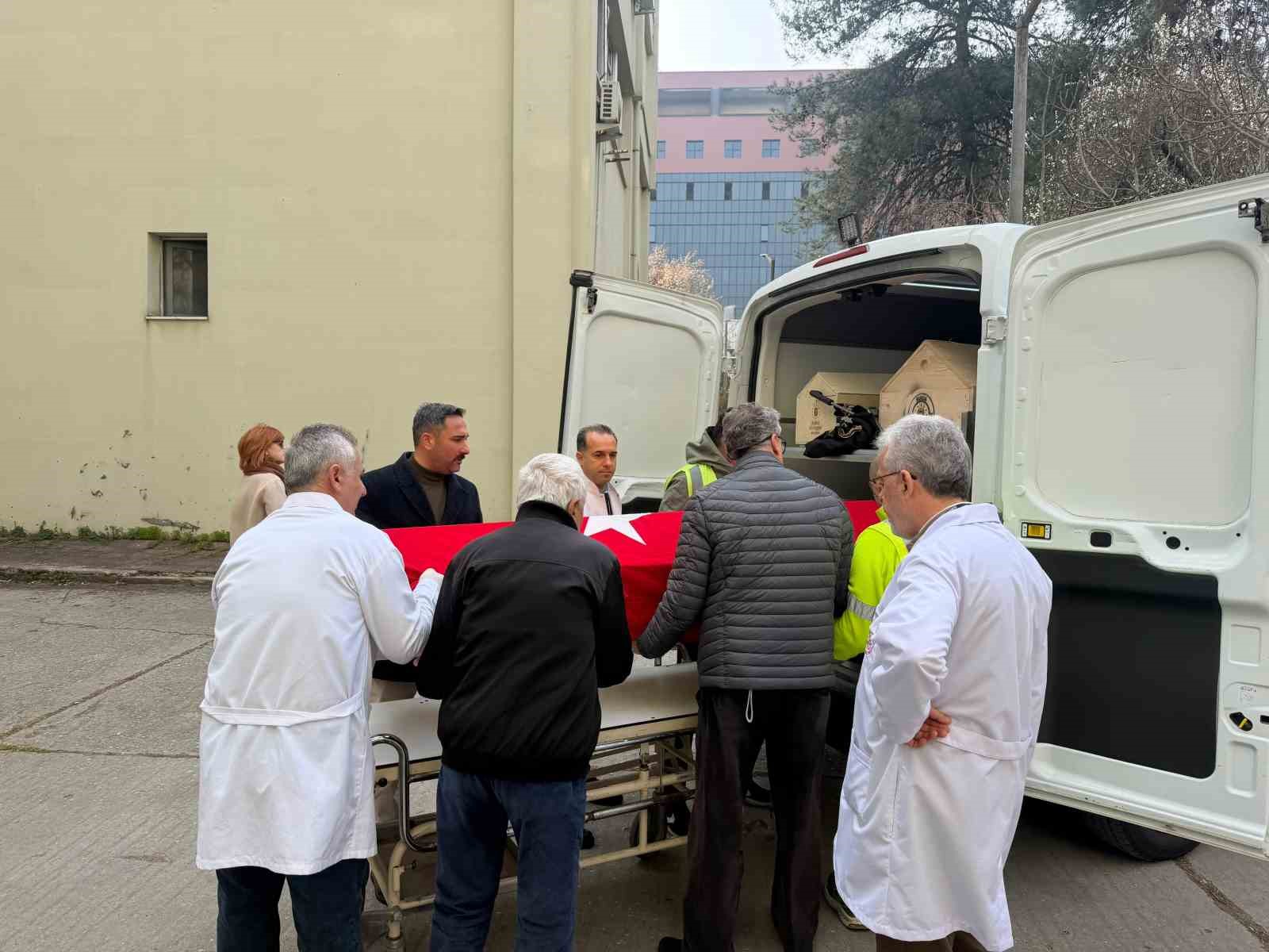 bursada kadavraya vefa toreni 6 yil tip egitimine katki sagladi ailesine teslim edildi 8 DQpGZKpm