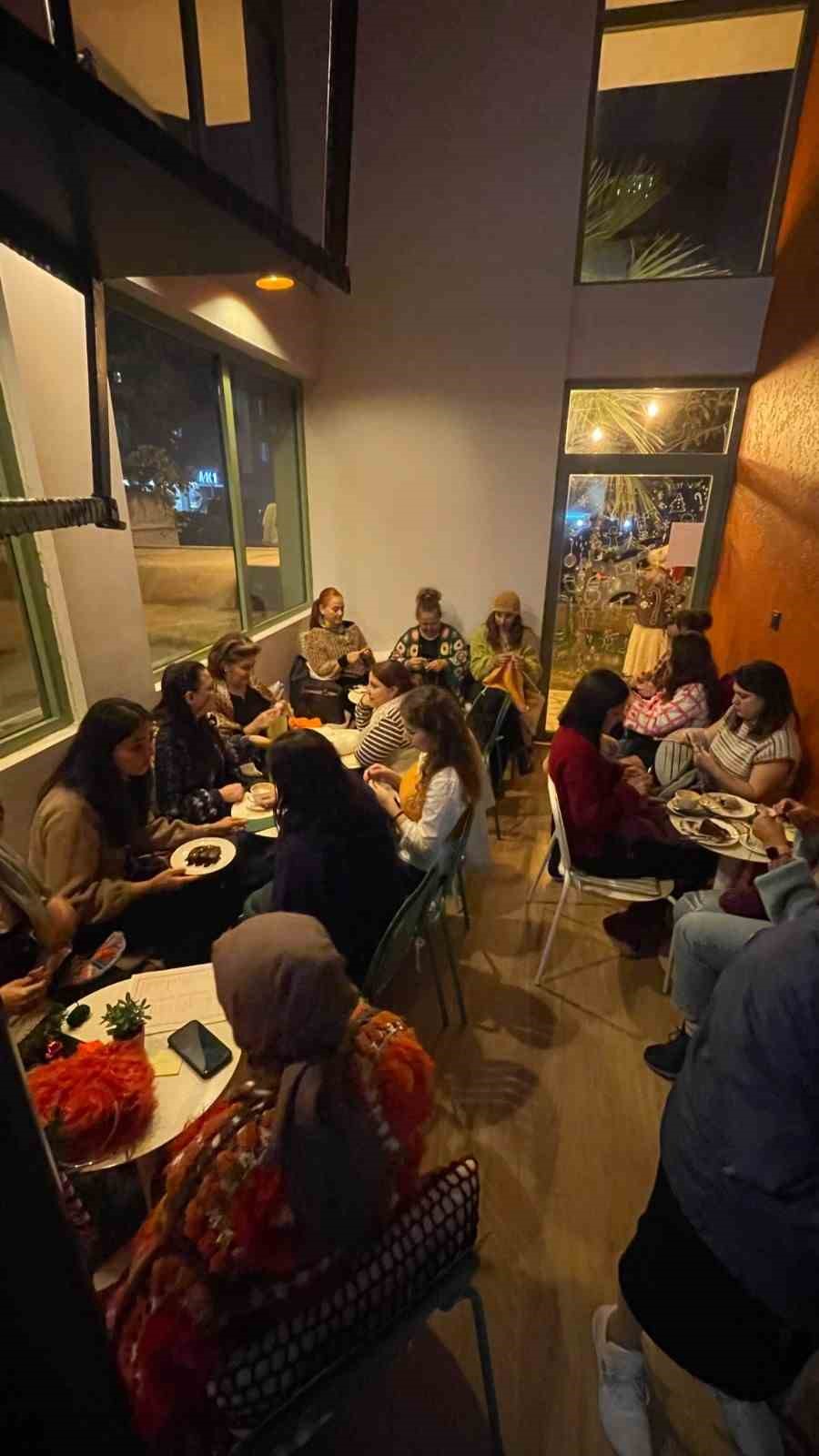 bursada kadinlar orgu icin yaristi 3 SjbHMpAJ