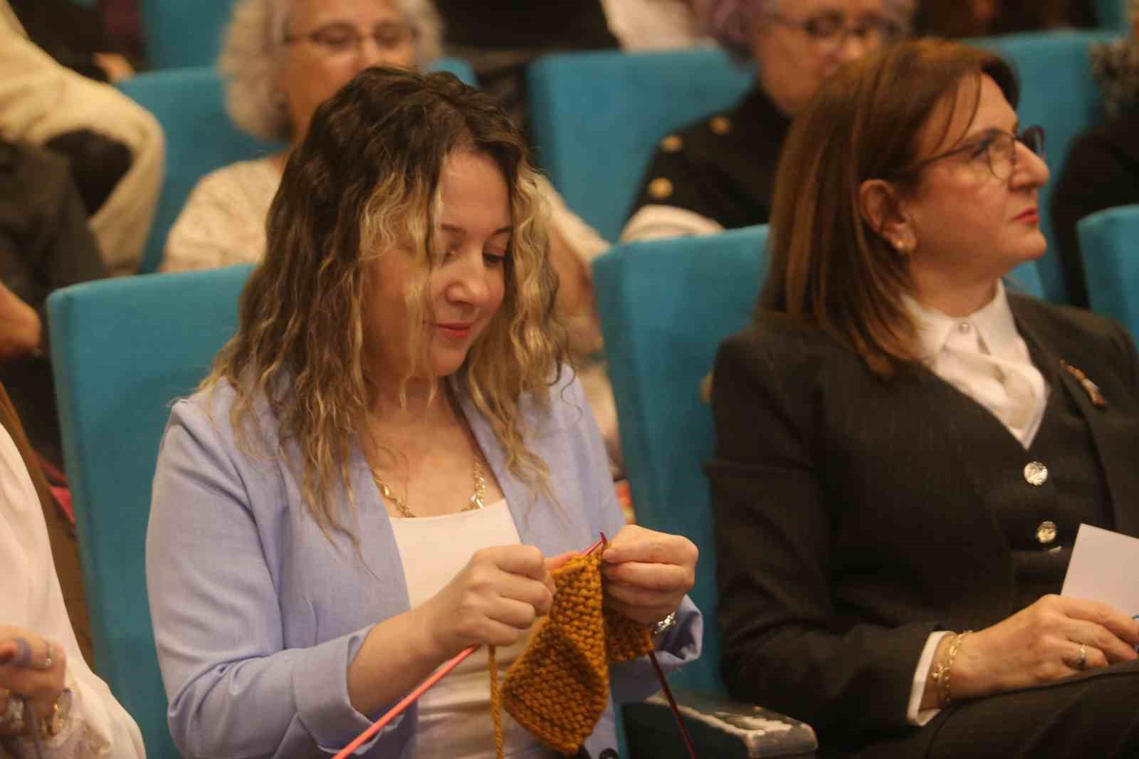 bursada kadinlardan huzurevine ilmek ilmek sevgi 0 yXFXTiOl