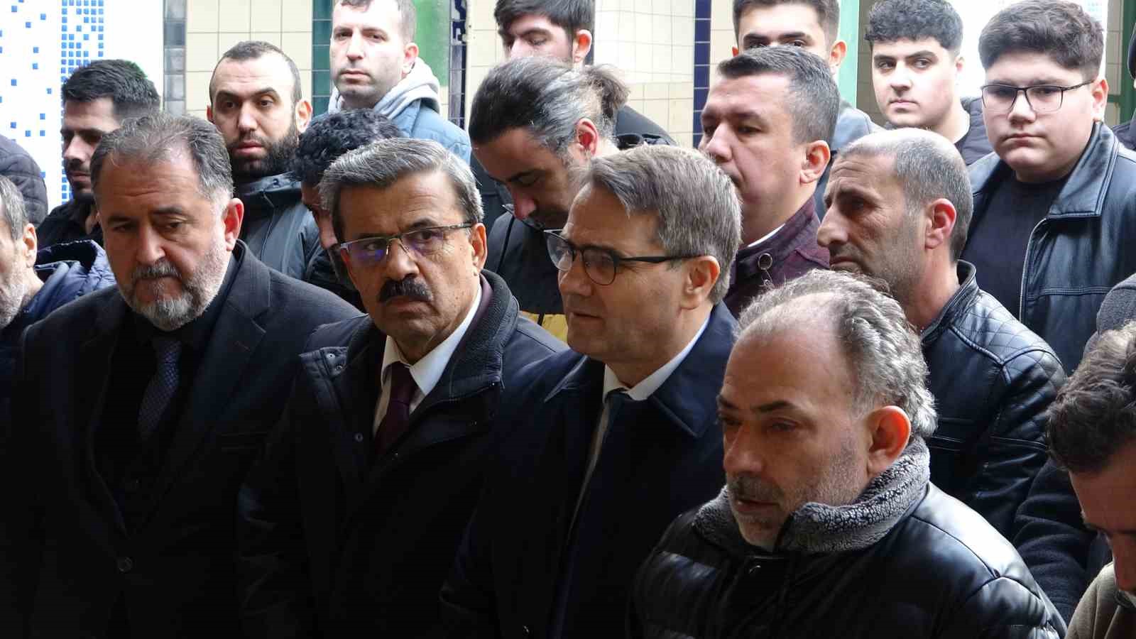 bursada kalp krizi geciren lise ogrencisi son yolculuguna ugurlandi 2