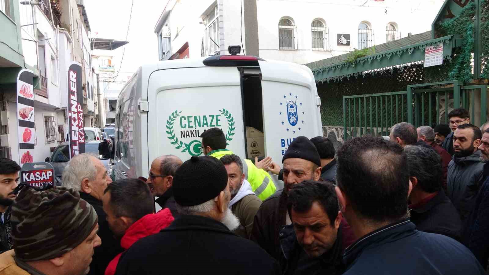 bursada kalp krizi geciren lise ogrencisi son yolculuguna ugurlandi 5 DAUASvuH