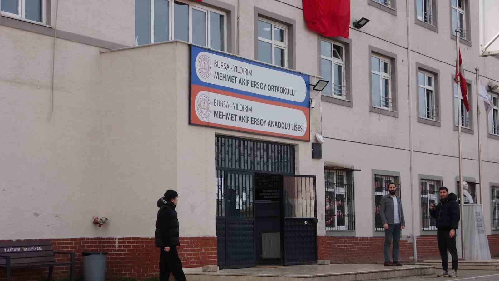 bursada kalp krizi geciren lise ogrencisi son yolculuguna ugurlandi 8 bUVOENgk