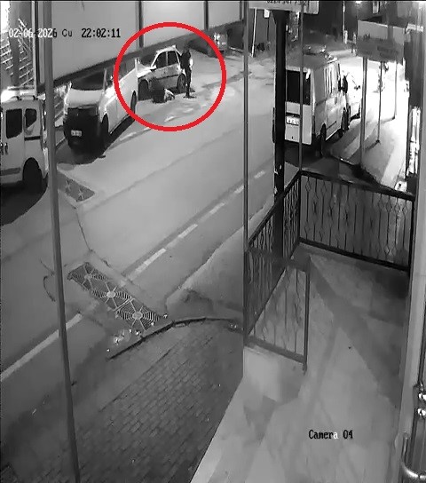 Bursa’da kan donduran cinayet anı kameraya yansımıştı... 280 saat kamera izleyip cinayeti çözdüler 7 bursada kan donduran cinayet ani kameraya yansimisti 280 saat kamera izleyip cinayeti cozduler 3 dhmMvmej
