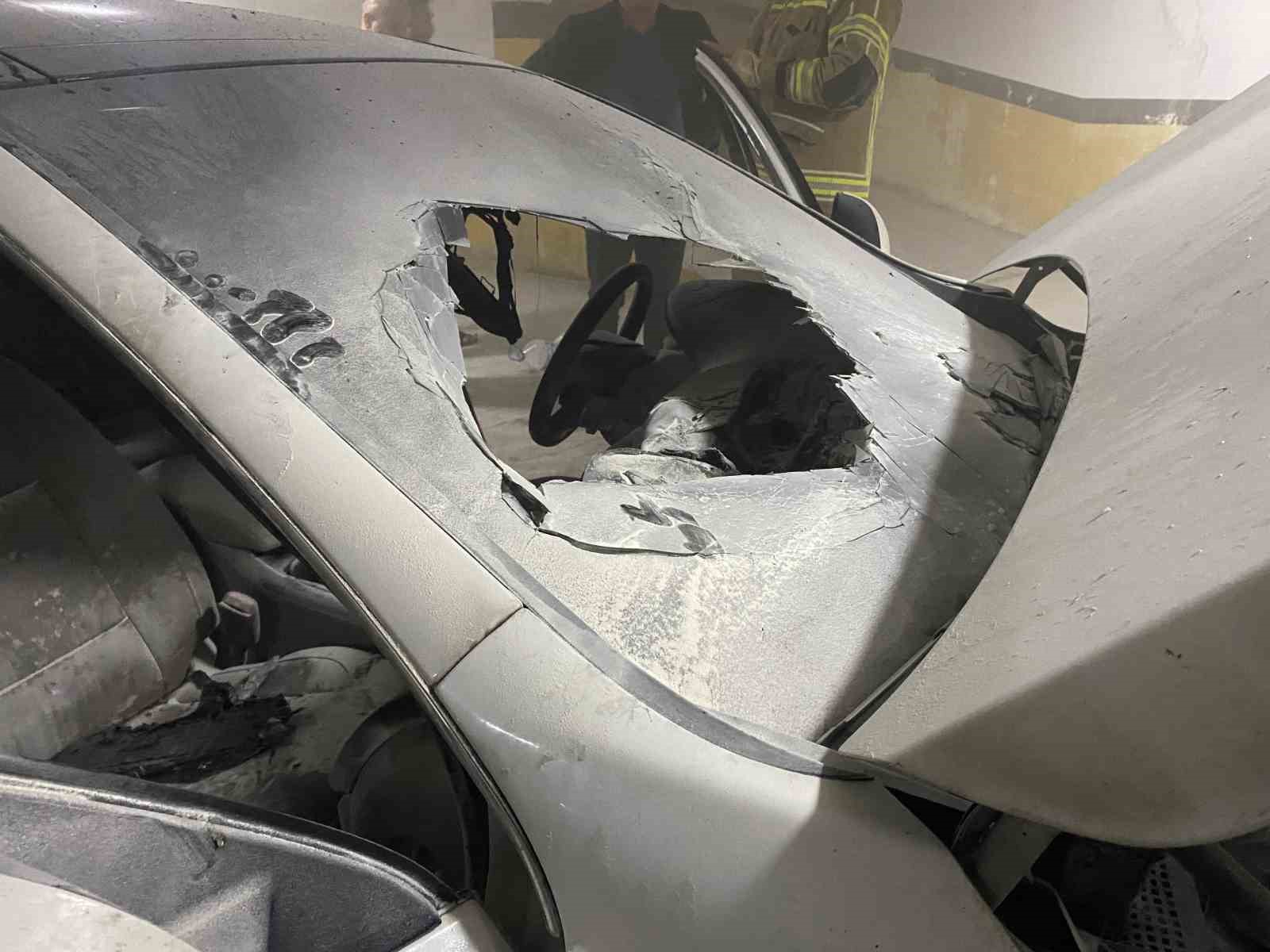 bursada kapali otoparkta yanan otomobil panige neden oldu 2 hC8V3iIe
