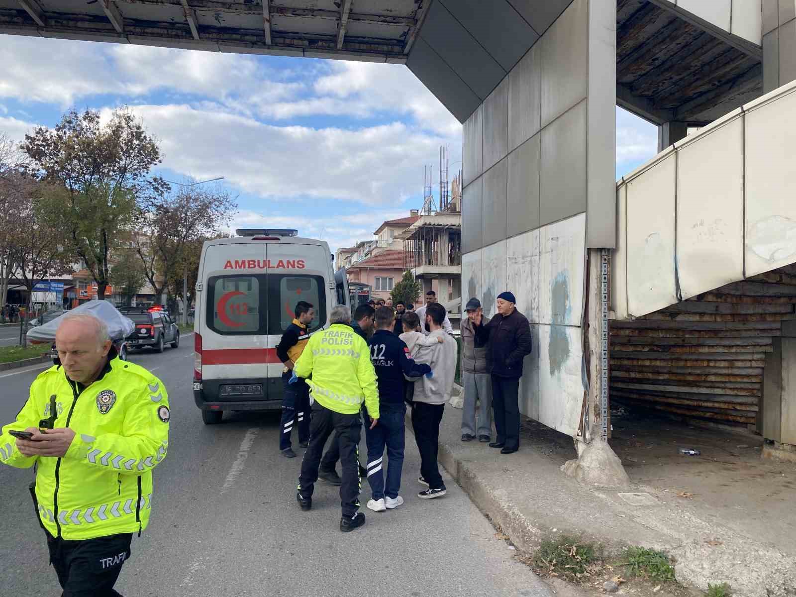 bursada kavsakta feci kaza 5 yarali 1 tg5jqEij