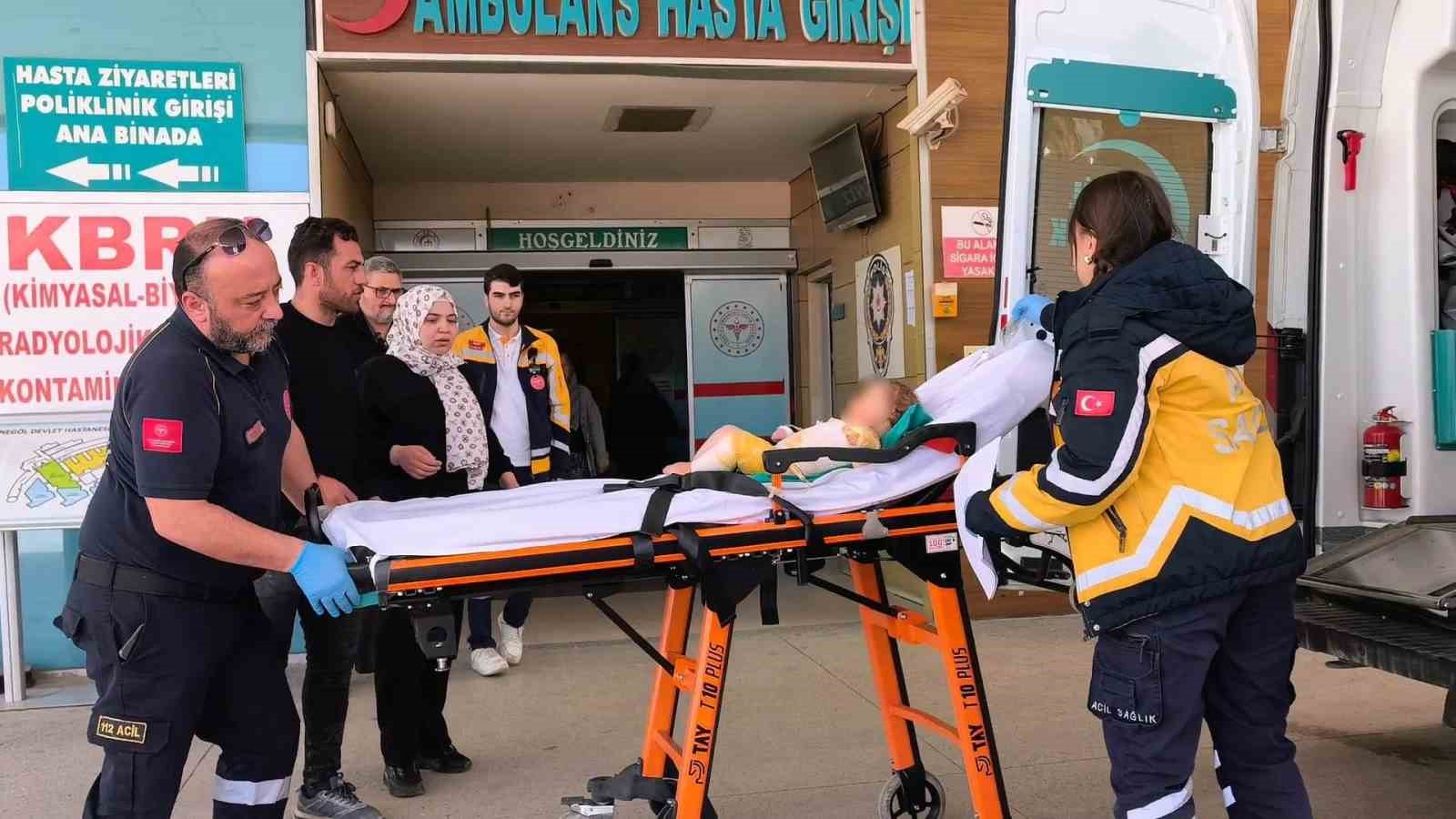 bursada kaynar su uzerine dokulen 9 aylik bebek agir yaralandi 2 sd1KFnbi