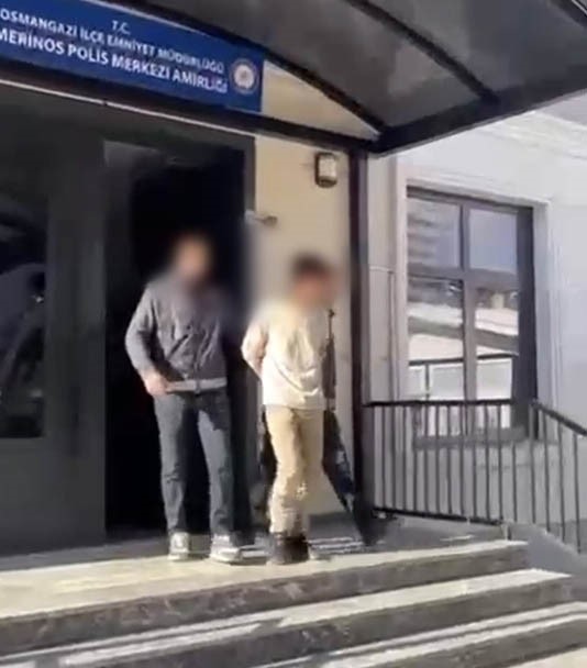 bursada kesinlesmis hapis cezasi bulunan 2 sahis yakalandi 1 ZcJ3nqvY
