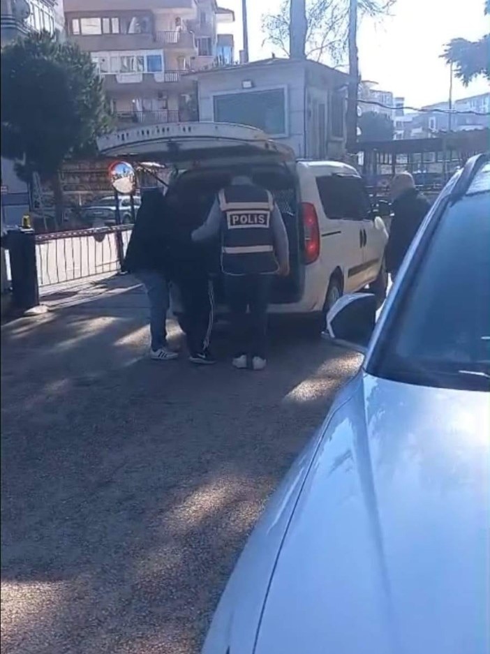 bursada kesinlesmis hapis cezasi bulunan 5 kisi yakalandi 1 RgV8bsPU