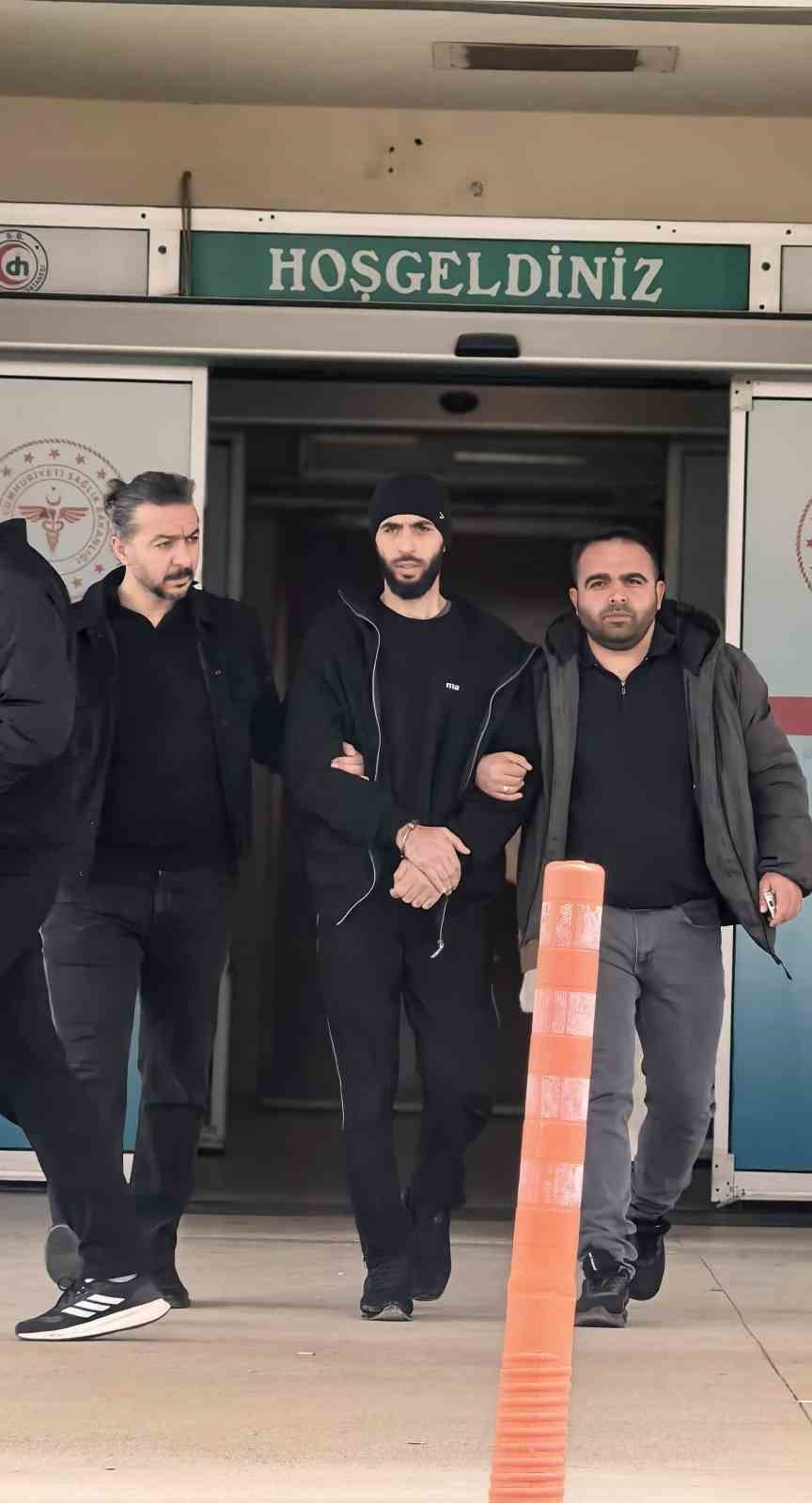 bursada kesinlesmis hapis cezasi bulunan sahis jasat ekiplerinden kacamadi 0 sWseaXm6