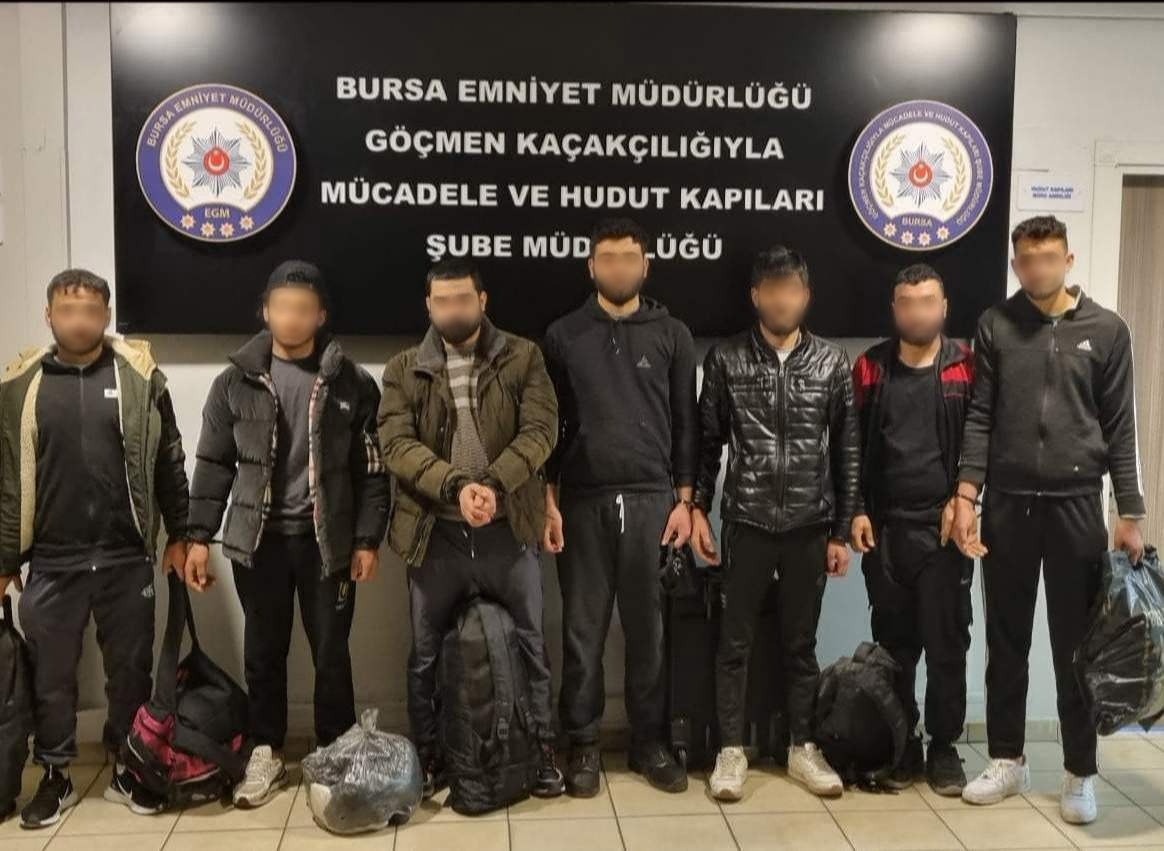bursada kiralik evde kacak gocmen agi polis operasyonuyla cokertildi 1 fGswgFGR