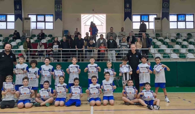 bursada-kis-spor-okullarinda-sertifika-heyecani-bfr739OU.jpg