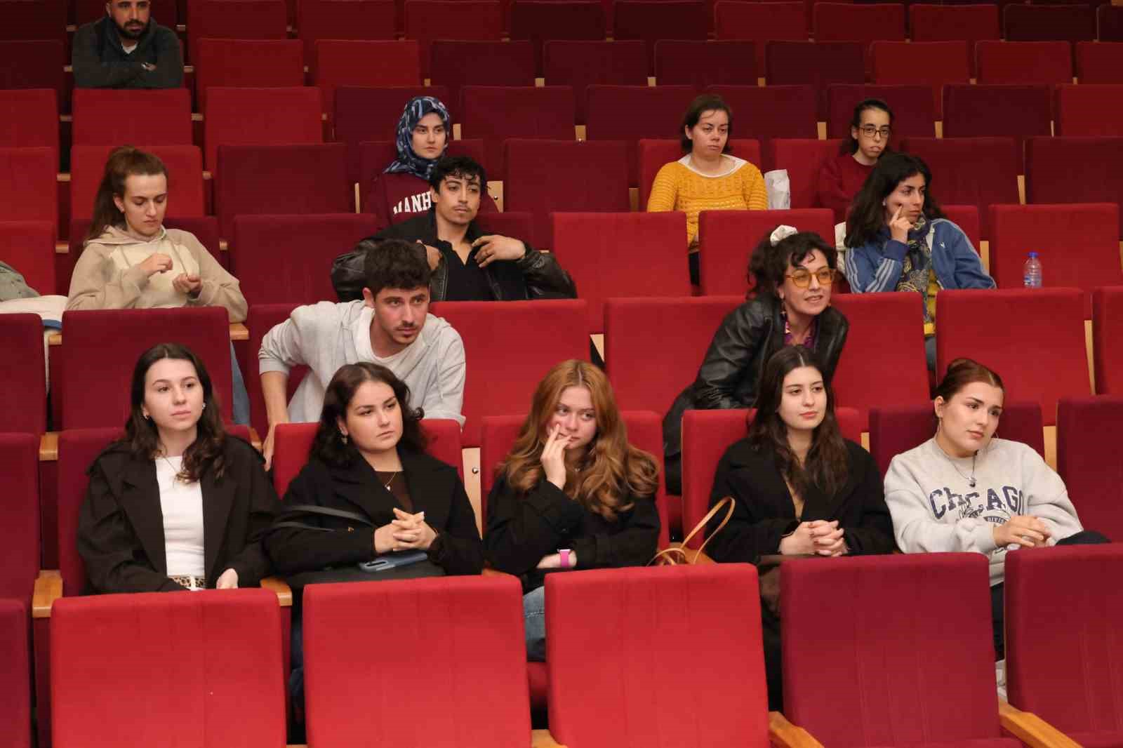 Bursa’da kısa film heyecanı yeniden başladı 6 bursada kisa film heyecani yeniden basladi 2 CW6FrOMA