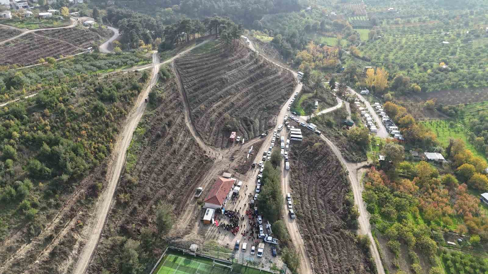 bursada kitaplardan yeserecek ormana ilk tohumlar birakildi 8 XjHeRlJL