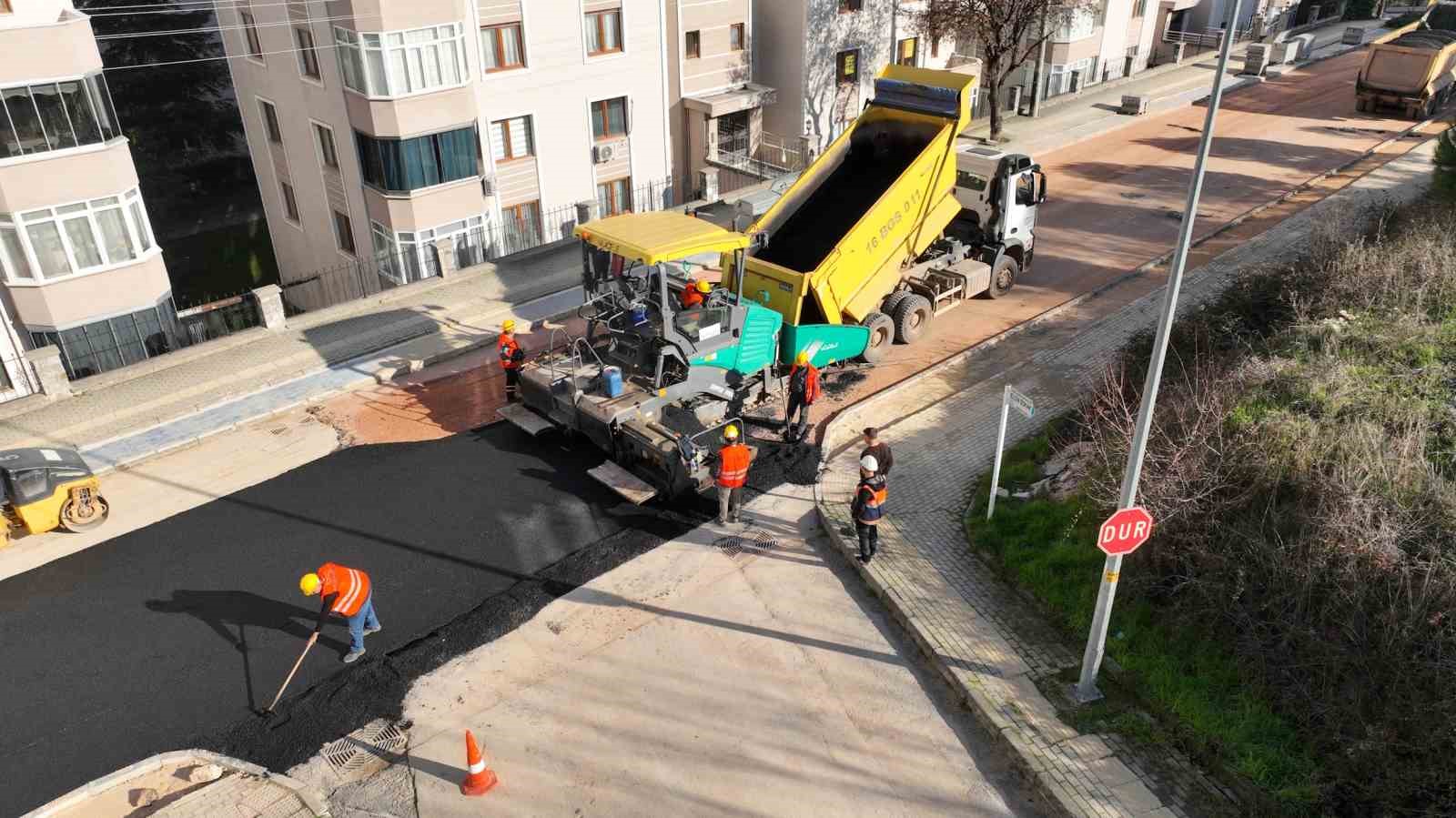 bursada konforlu ulasim icin 150 bin ton sicak asfalt dokuldu 6 cRHAwXYe