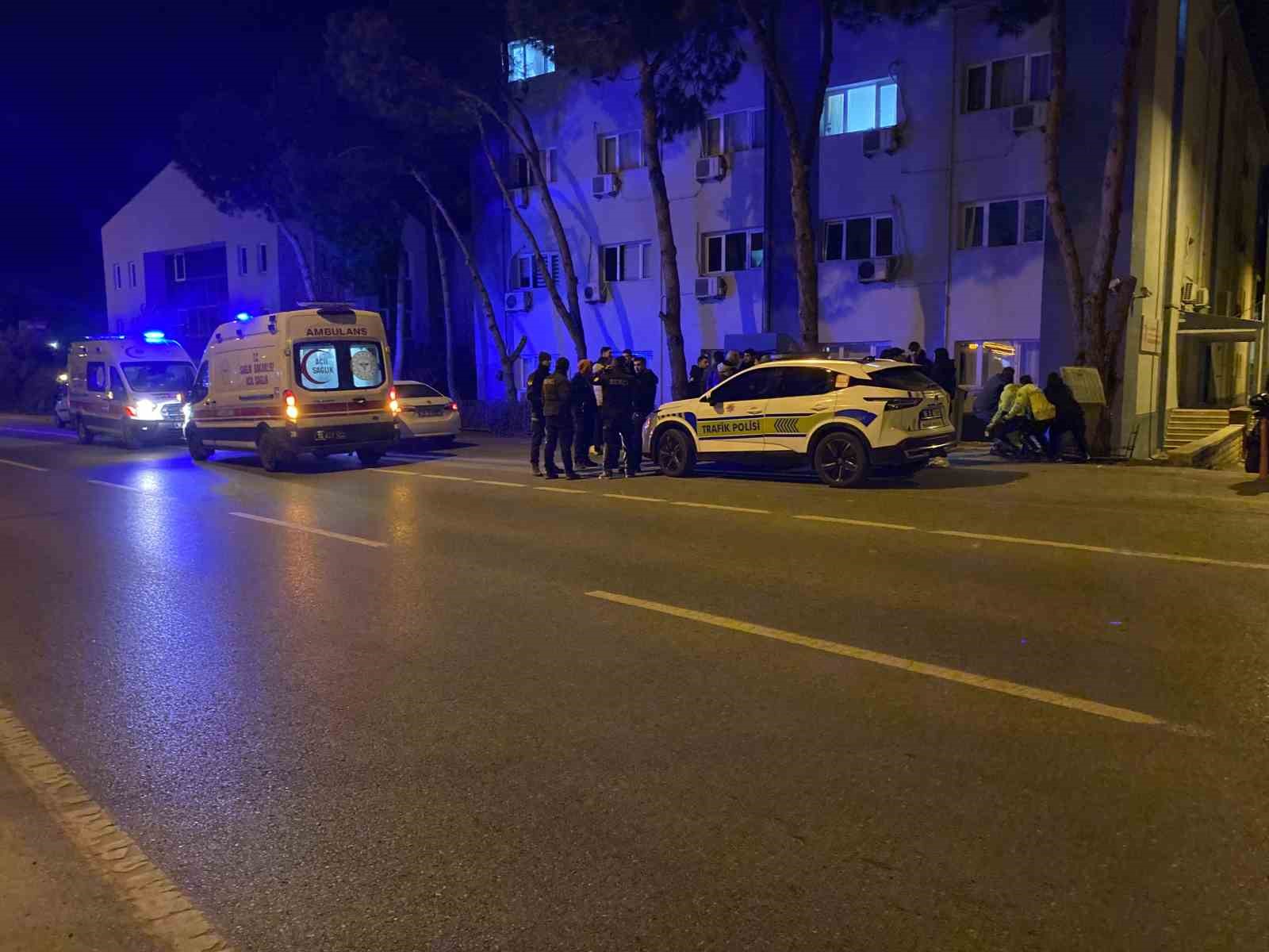 bursada kontrolden cikan arac apartmanin bahcesine savruldu 2 pUiTwweq
