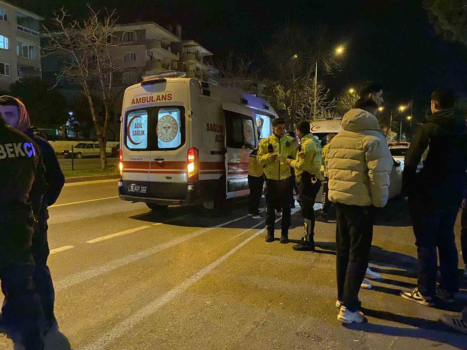 bursada kontrolden cikan arac apartmanin bahcesine savruldu 3 mKXwsnsK