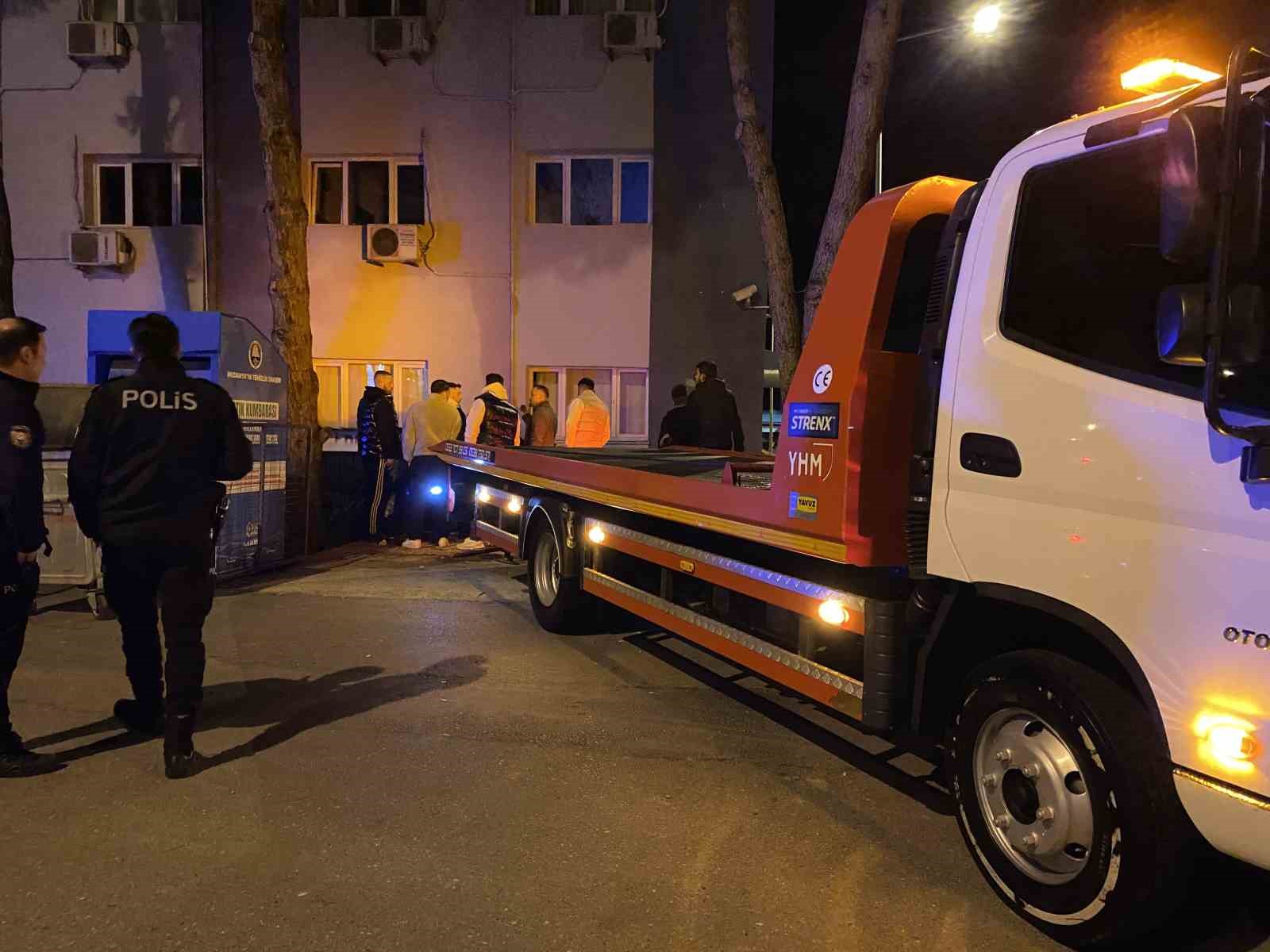 bursada kontrolden cikan arac apartmanin bahcesine savruldu 8