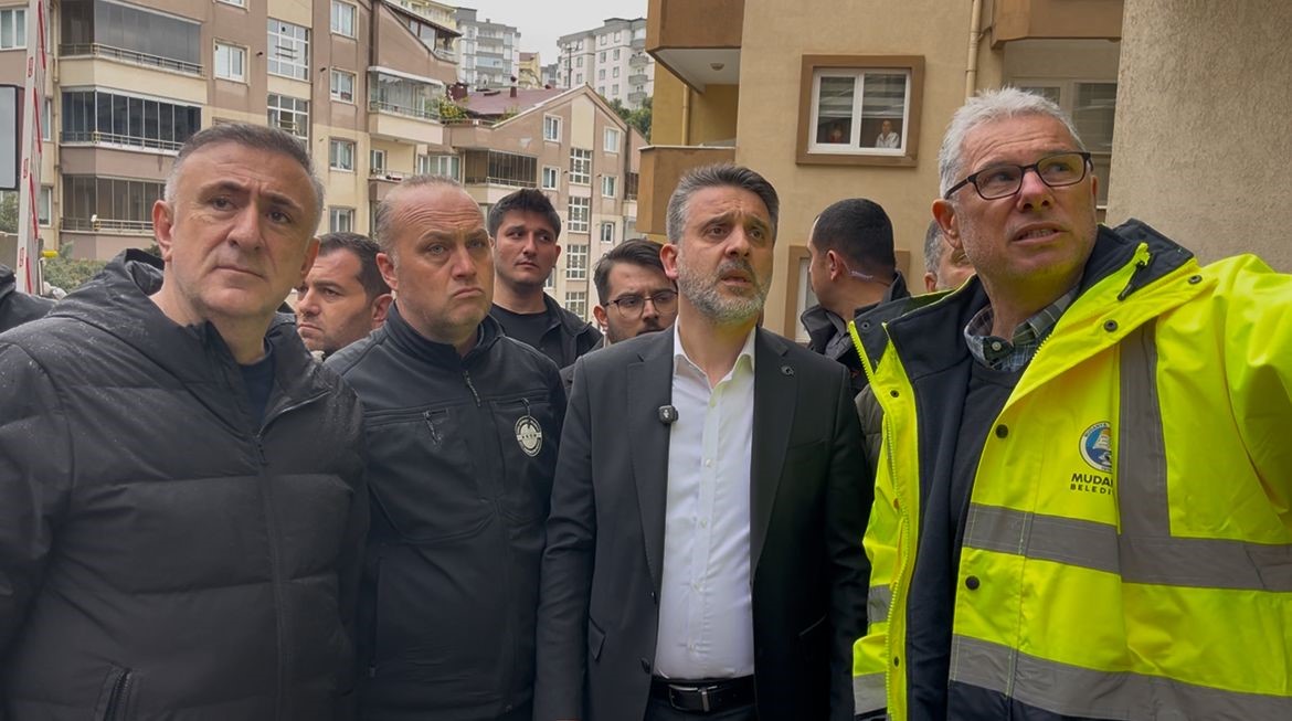 bursada korkutan gocuk havadan goruntulendibalkonlar yikildi araclar enkaz altinda 3 Ea8ga7bn