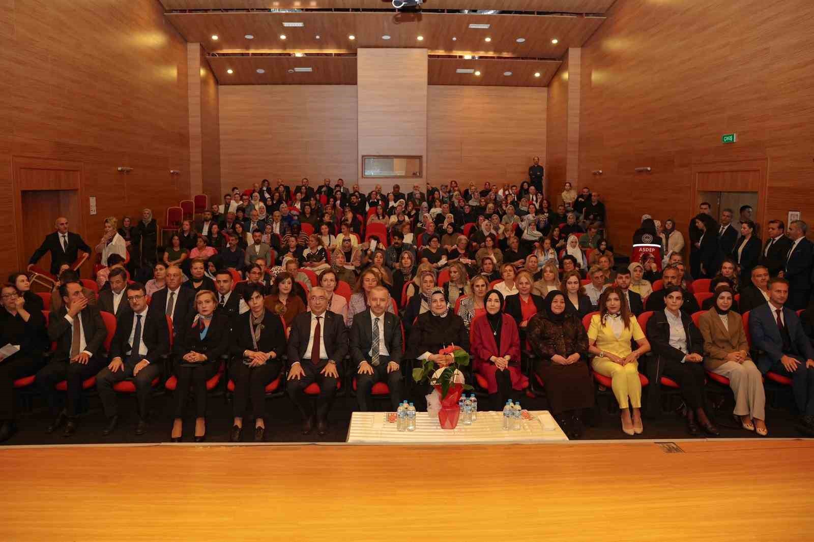 bursada koruyucu aile guclendirme toplantisi niluferde gerceklestirildi 6 jcVeJIF7