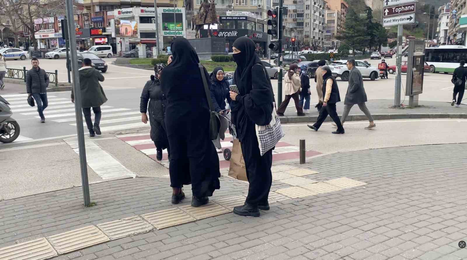 bursada kuvvetli ruzg r etkisini artirdi 4 7ysWs2mP