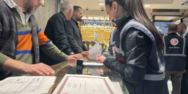 bursada-kuyumculara-sok-baskin-82-kuyumcuya-16-milyon-tl-idari-para-cezasi-kesildi-DbzZTE41.jpg