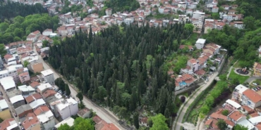 bursada-mezarliklar-bayrama-hazir-y7DeWdBf.jpg