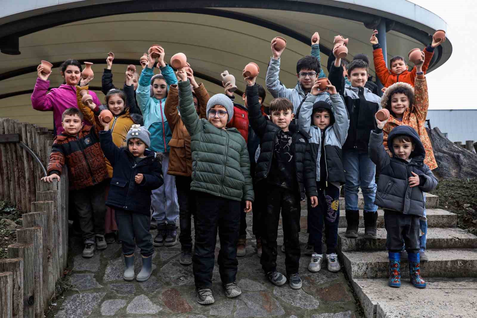 bursada minikler arkeolojiyi eglenerek ogrendiler 0 CJJrDXpn
