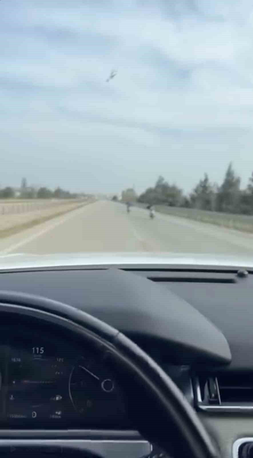 bursada motor ustunde yatarak tehlikeli yolculuk 0 TZ5zTrK4