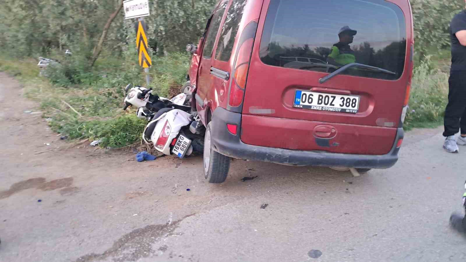 Bursa’da motosiklet ile hafif ticari araç çarpıştı: 2 yaralı 6 bursada motosiklet ile hafif ticari arac carpisti 2 yarali 2 YGpWgS1u