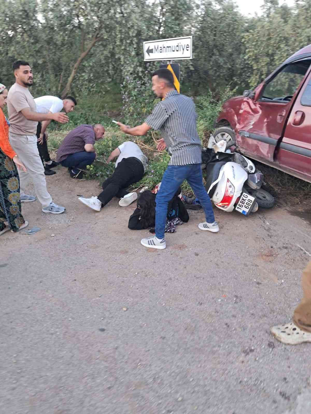 Bursa’da motosiklet ile hafif ticari araç çarpıştı: 2 yaralı 7 bursada motosiklet ile hafif ticari arac carpisti 2 yarali 3 r8aHSG7q
