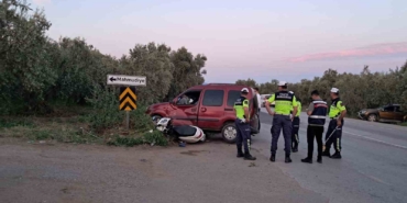 bursada-motosiklet-ile-hafif-ticari-arac-carpisti-2-yarali-F7ds14tD.jpg