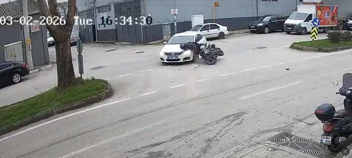 bursada motosiklet surucusu olumden boyle dondu 3 VOuSMBP5